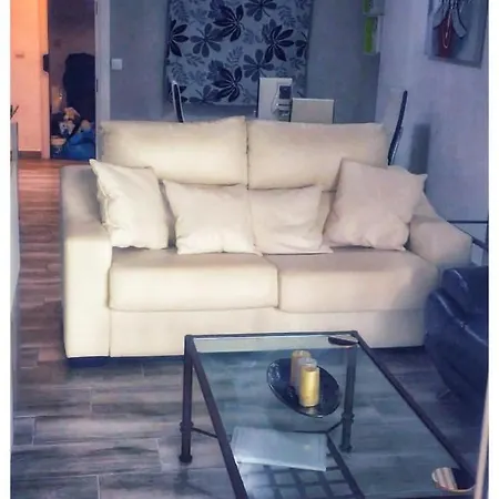 Newly Refurbished 3-Bed Apartment In Torremolinos *